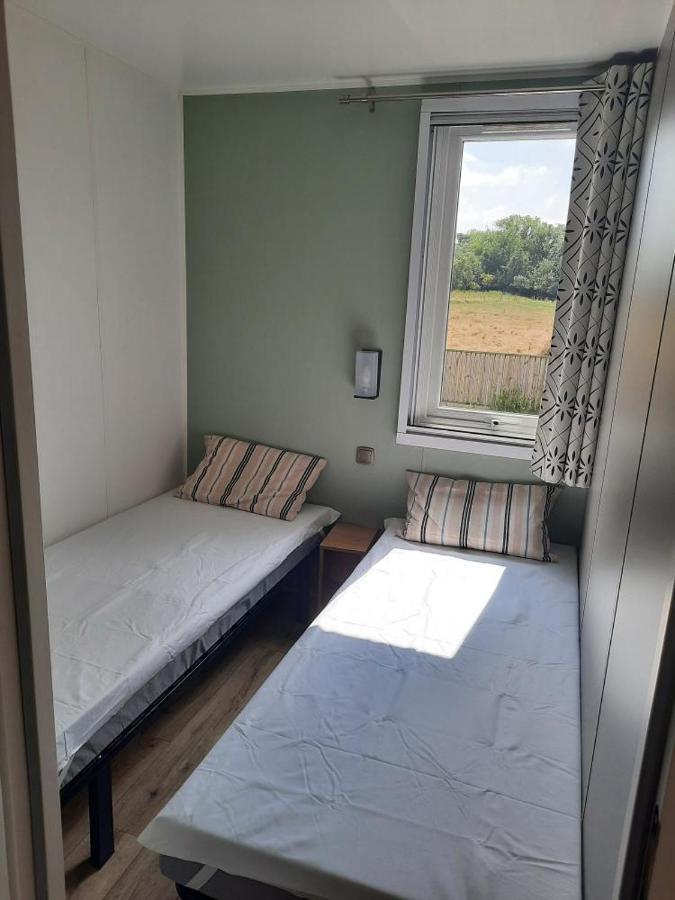 Mobil Home Tout Confort Saint-Hilaire-de-Riez Eksteriør billede